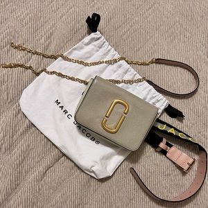 Marc Jacobs  Women's Belt bag Light Gray / Light Pink / White Leather